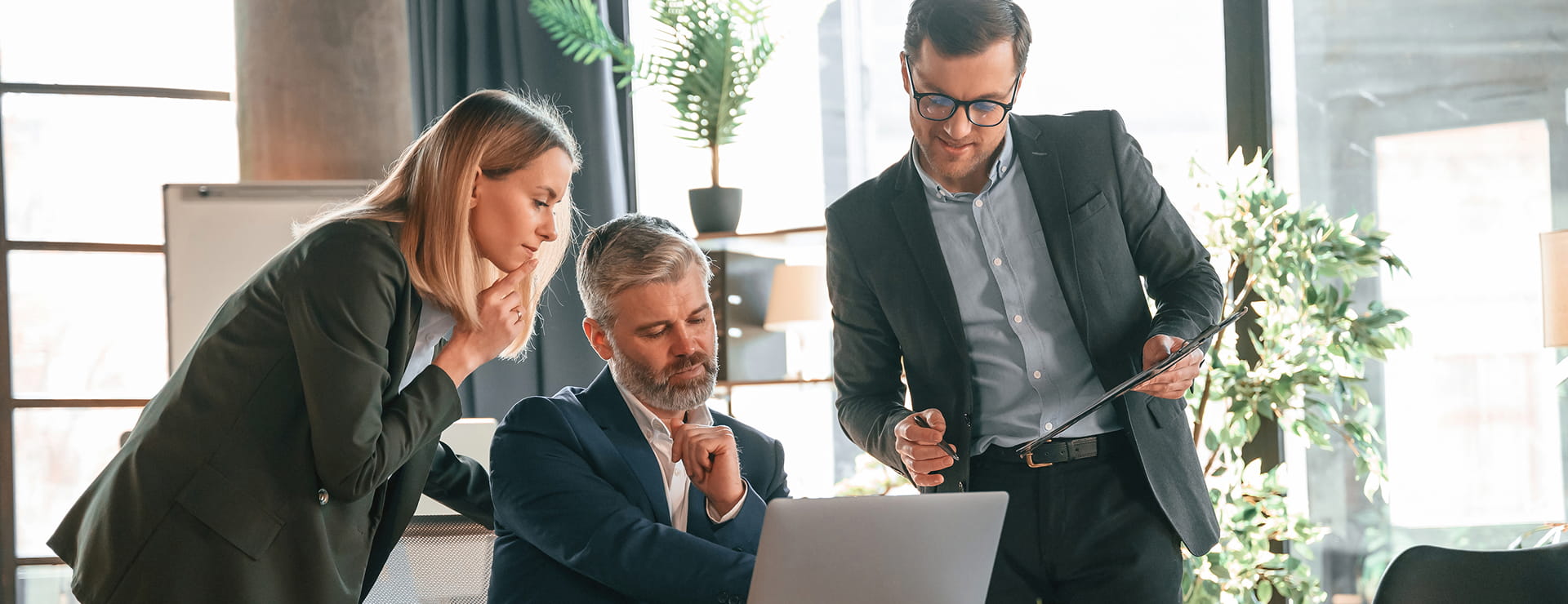 Правовая и регуляторная архитектура для проектов со стейблкоинами