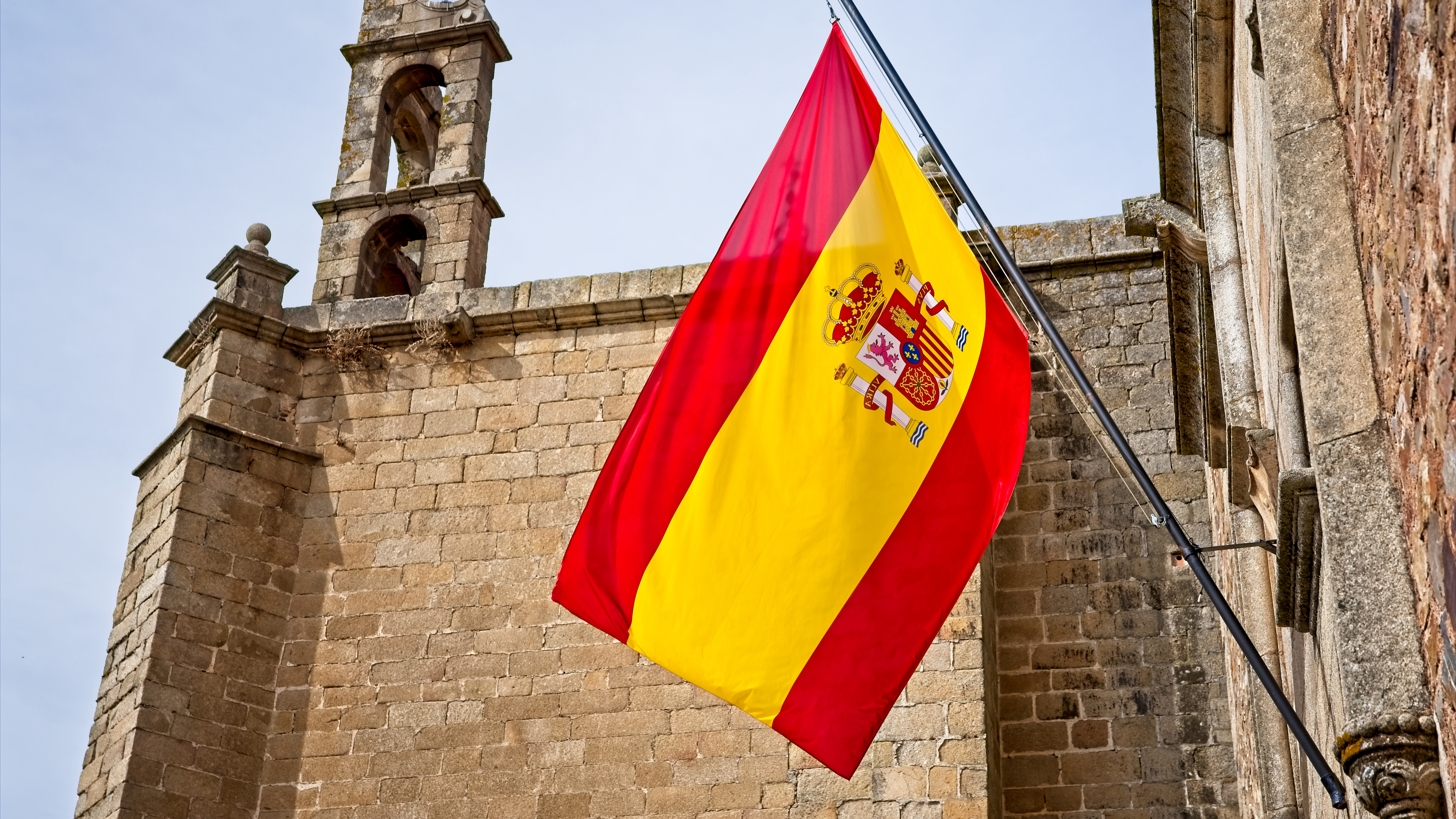 Иммиграция в Испанию: пошаговый план переезда в 2025 году