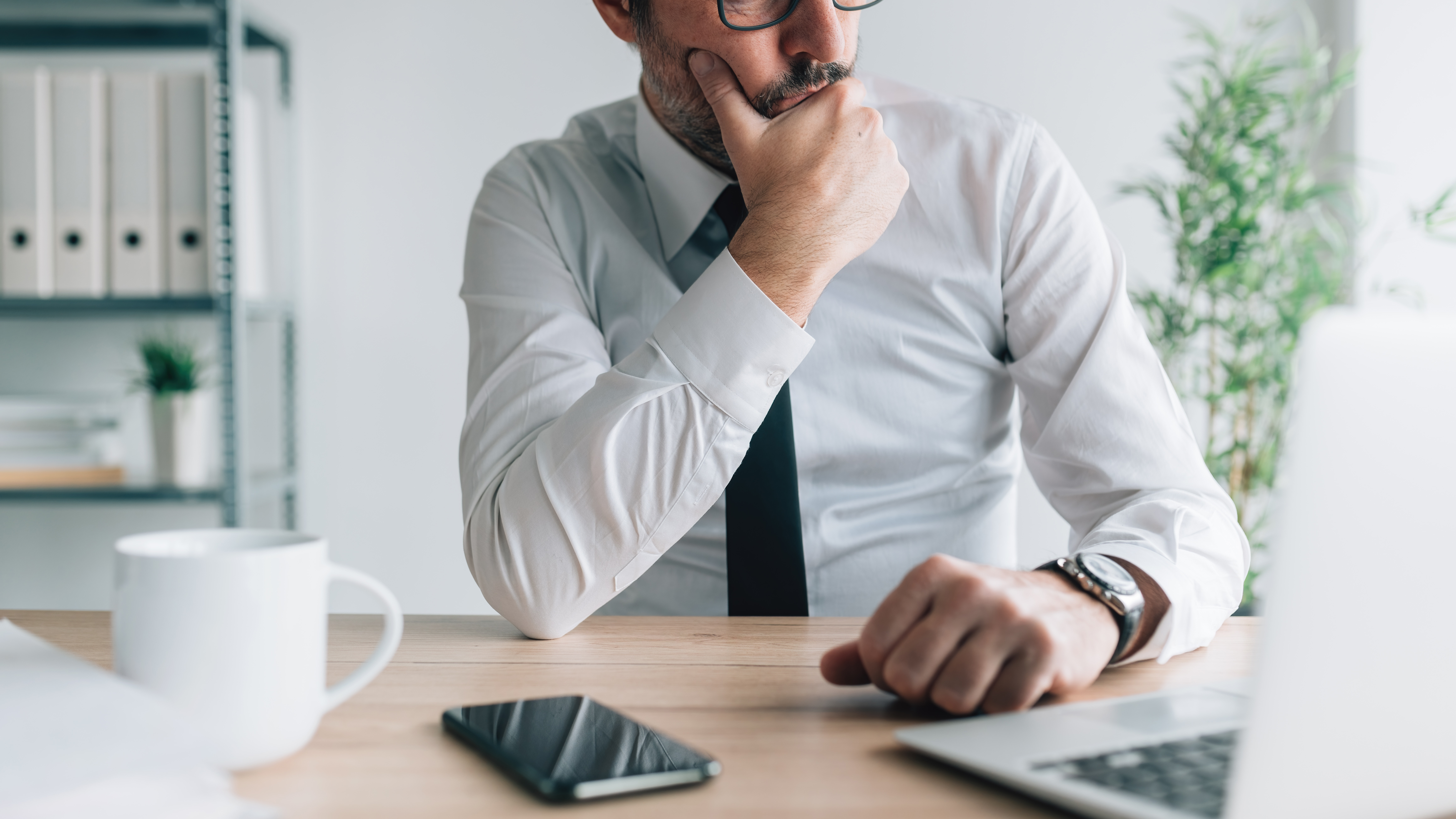 What difficulties do entrepreneurs face?